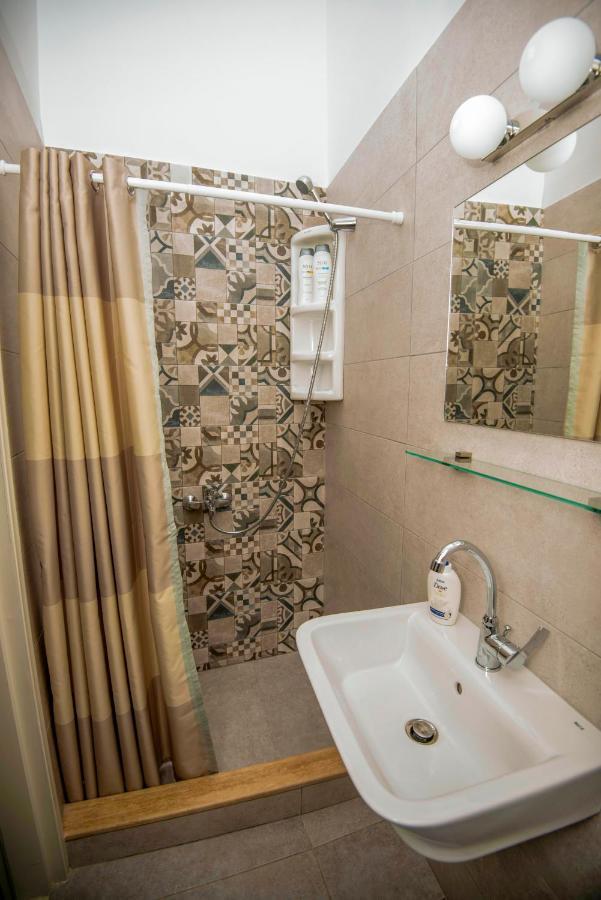 Lithos Apartments Kalymnos Town Bagian luar foto
