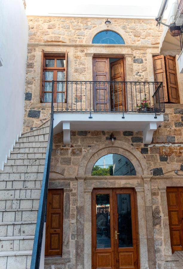 Lithos Apartments Kalymnos Town Bagian luar foto
